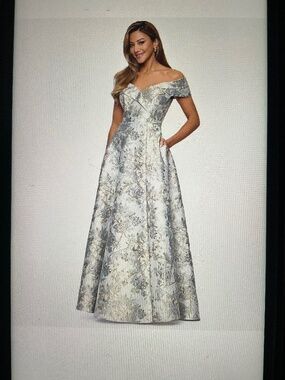 XSCAPE 6 Petite Sweetheart-Neck Metallic-Jacquard Ball Gown